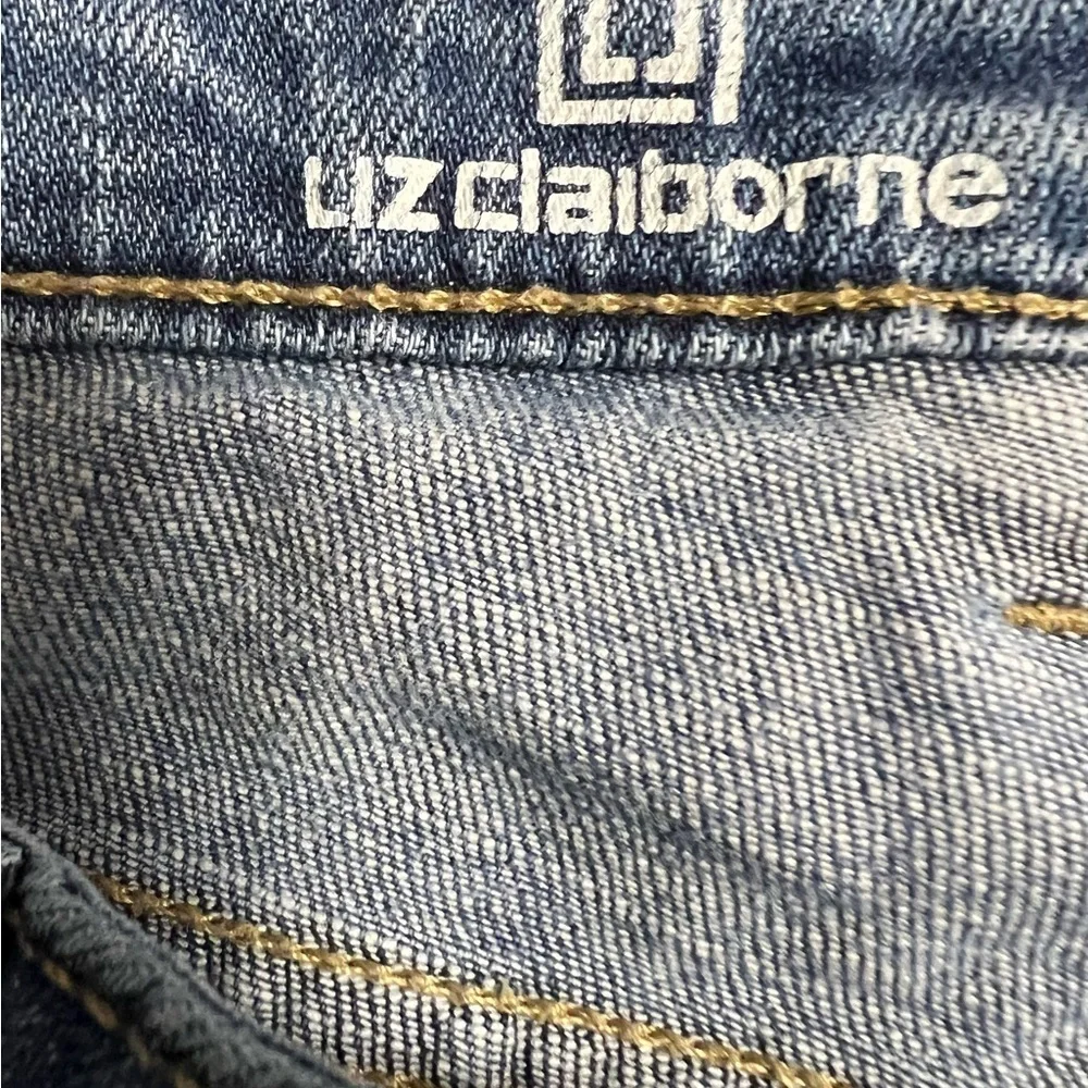 Liz Claiborne Stretched Cropped Jeans Size 10 Women's